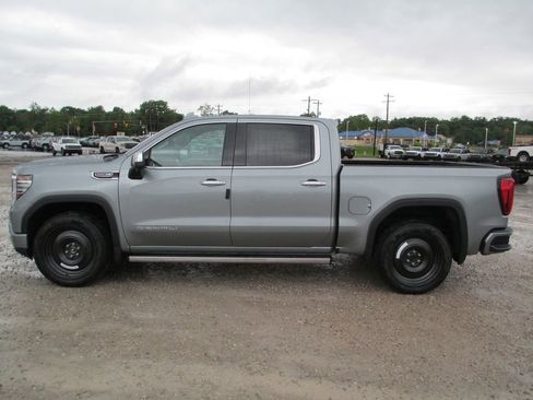 New 2026 GMC Sierra 1500 Denali w/ Denali Reserve Package AWD/4WD image 9