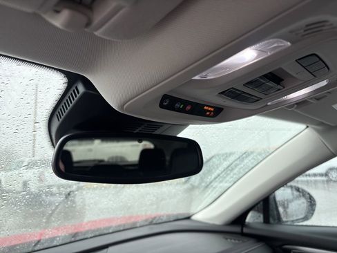 Used 2025 Buick Envision Sport Touring image 33