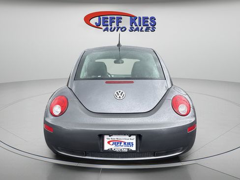 Used 2006 Volkswagen Beetle Coupe w/ Package 1 FWD image 8