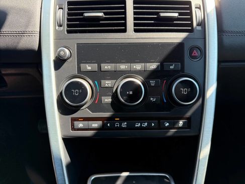 Used 2017 Land Rover Discovery Sport SE AWD/4WD image 23