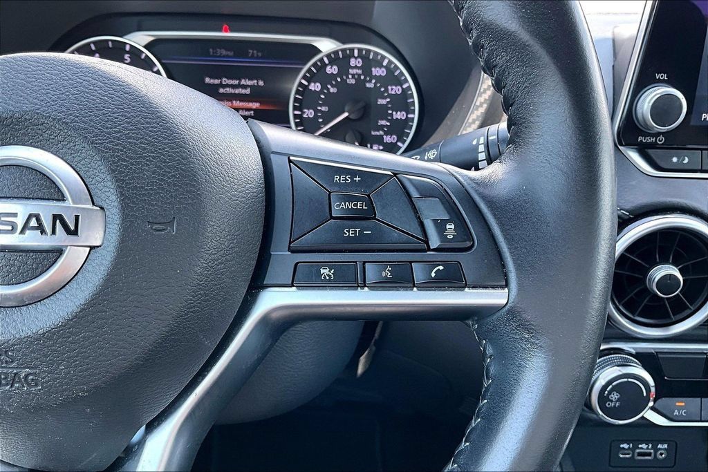 Used 2022 Nissan Sentra SV FWD image 19