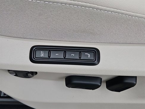 New 2026 Volkswagen Atlas SEL Premium R-Line image 14