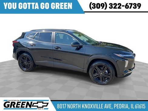 Used 2025 Chevrolet Trax ACTIV FWD image 1