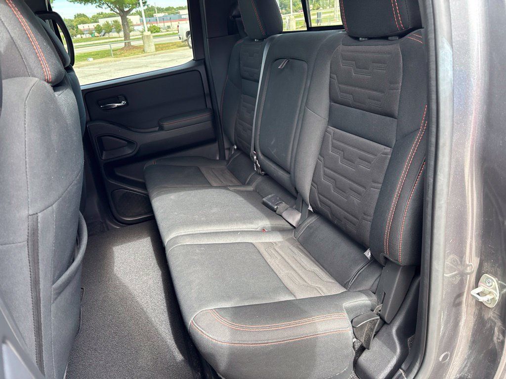 Used 2022 Nissan Frontier PRO-4X AWD/4WD image 17