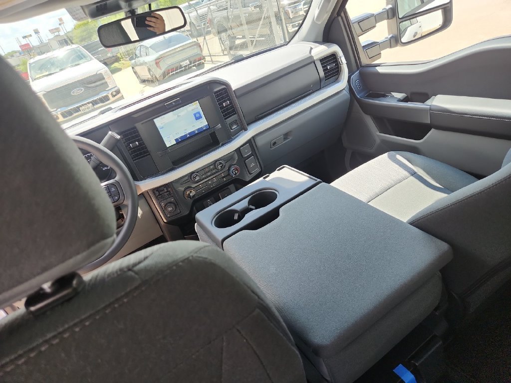 New 2027 Ford F250 XLT w/ FX4 Off-Road Package AWD/4WD image 24