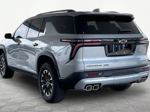 Used 2026 Chevrolet Traverse Z71 w/ Enhanced Driving Package AWD/4WD image 4