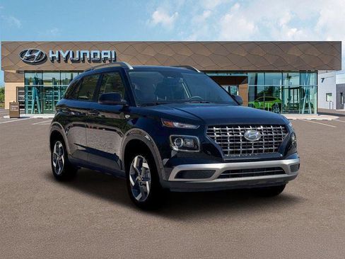 New 2026 Hyundai Venue SEL FWD image 11