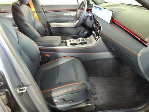 Certified 2026 Genesis GV70 2.5T Sport Prestige AWD/4WD image 9
