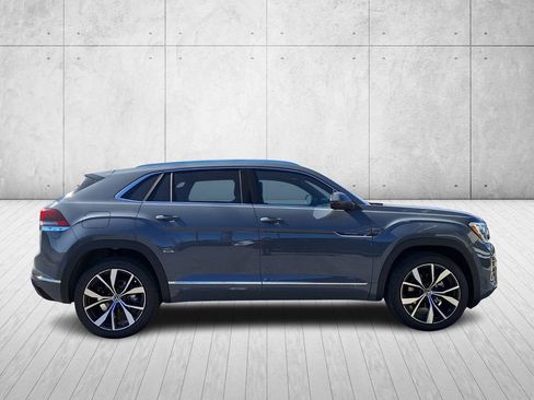 New 2026 Volkswagen Atlas Cross Sport SEL Premium R-Line image 4