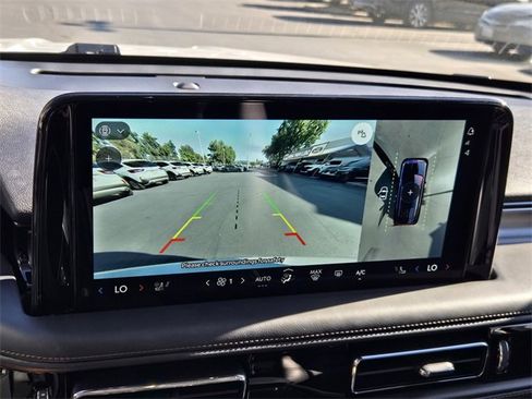 New 2025 Lincoln Aviator AWD w/ Equipment Group 101A image 25