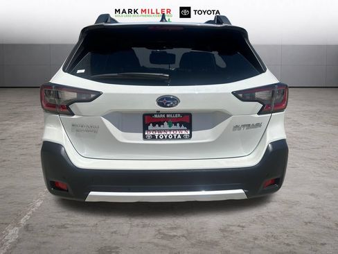 Used 2023 Subaru Outback Limited AWD/4WD image 4