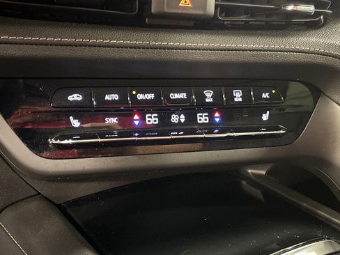 Used 2023 Buick Envision Essence FWD image 40