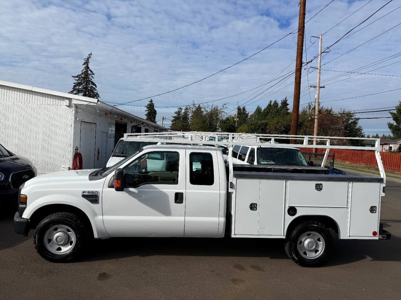 Used 2008 Ford F350 XL RWD image 2