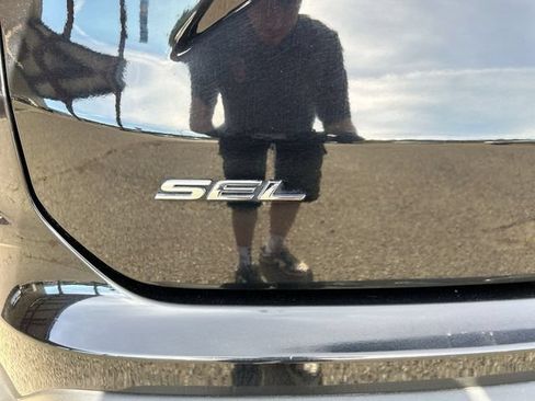 Used 2024 Ford Edge SEL AWD/4WD image 30