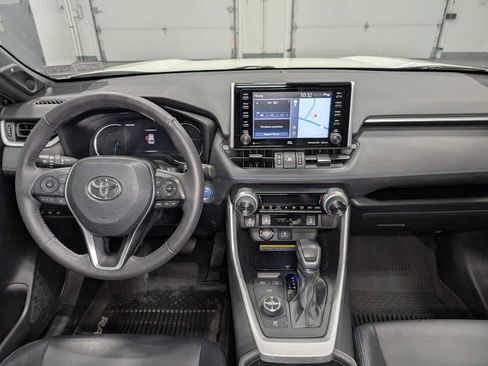 Used 2020 Toyota RAV4 XSE image 19