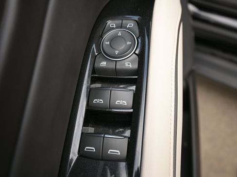 Used 2023 Cadillac Escalade Sport w/ LPO, ONYX Package AWD/4WD image 15