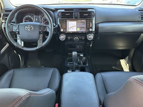 Used 2020 Toyota 4Runner Venture w/ Moonroof Package AWD/4WD image 10