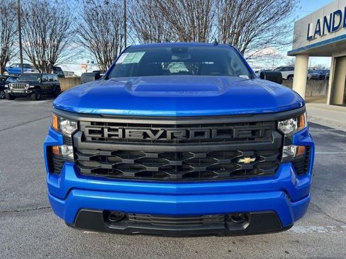 Used 2025 Chevrolet Silverado 1500 Custom image 9