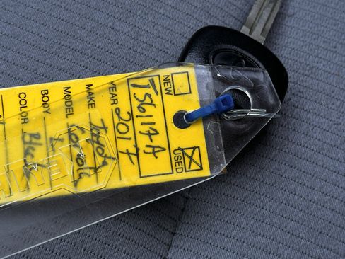 Used 2017 Toyota Corolla L image 33