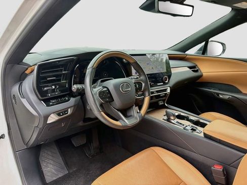 Used 2025 Lexus RX 350 w/ Convenience Package AWD/4WD image 27