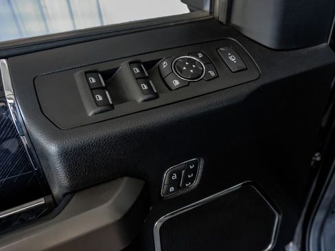 Used 2020 Ford F250 Platinum w/ FX4 Off-Road Package image 45