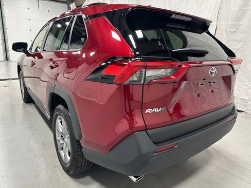Used 2025 Toyota RAV4 XLE AWD/4WD image 5