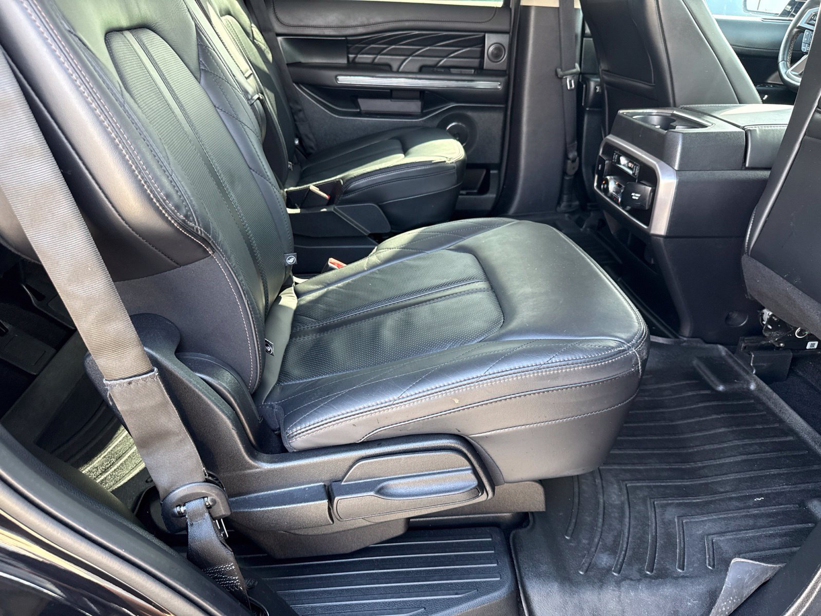 Used 2020 Ford Expedition Platinum RWD image 25