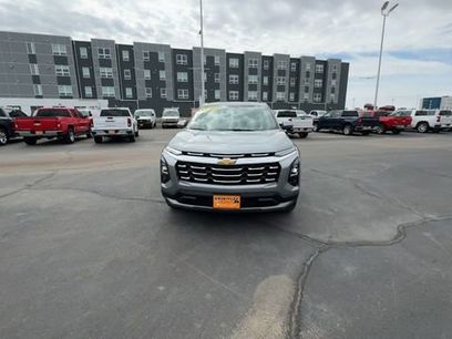 Used 2025 Chevrolet Equinox LT