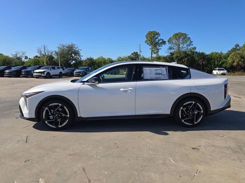 New 2025 Kia K4 GT-Line w/ GT-Line Premium Package FWD image 5