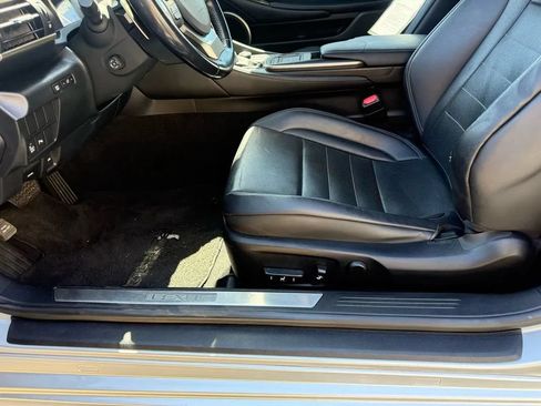 Used 2015 Lexus RC 350 w/ Luxury Package RWD image 43