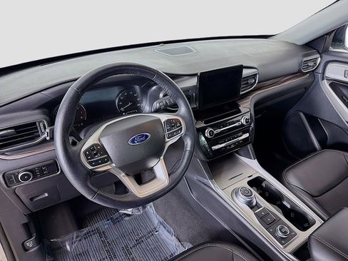 Used 2023 Ford Explorer Limited w/ Equipment Group 301A AWD/4WD image 21