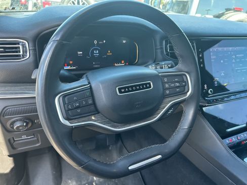 Used 2022 Jeep Wagoneer Series II image 54