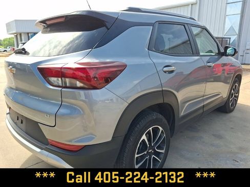 Used 2025 Chevrolet TrailBlazer LT FWD image 14