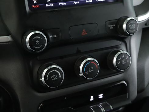 Used 2020 RAM 1500 Big Horn image 13