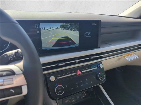 Certified 2025 Hyundai Tucson SEL image 12