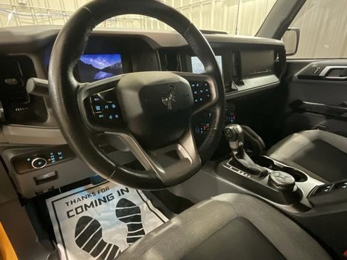 Used 2022 Ford Bronco Big Bend image 9