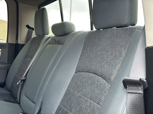 Used 2019 RAM 1500 Big Horn AWD/4WD image 30
