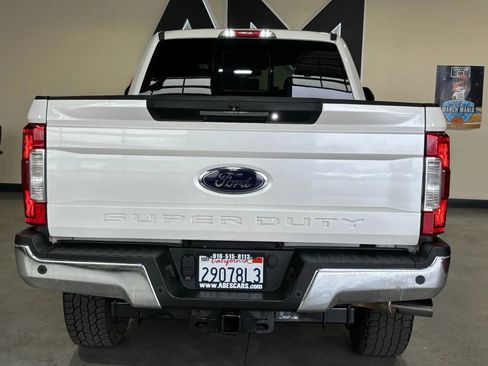 Used 2017 Ford F350 Lariat w/ Lariat Ultimate Package AWD/4WD image 5