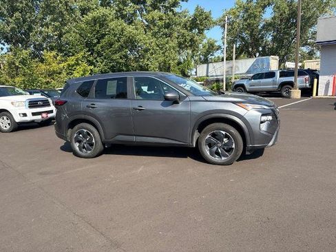 Certified 2025 Nissan Rogue SV AWD/4WD image 1