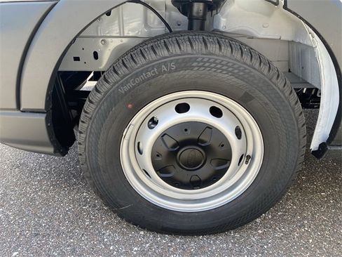 New 2025 Ford Transit 250 148 Medium Roof image 70