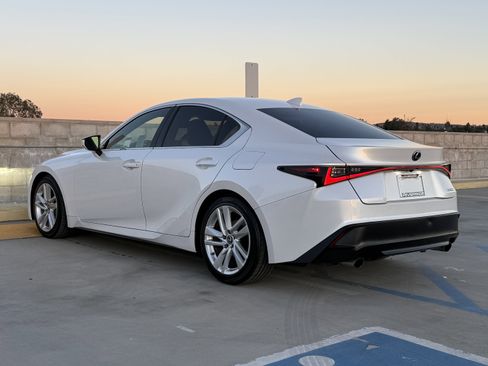 Certified 2021 Lexus IS 300 300 w/ Accessory Package image 9