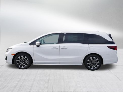 New 2026 Honda Odyssey Elite image 4