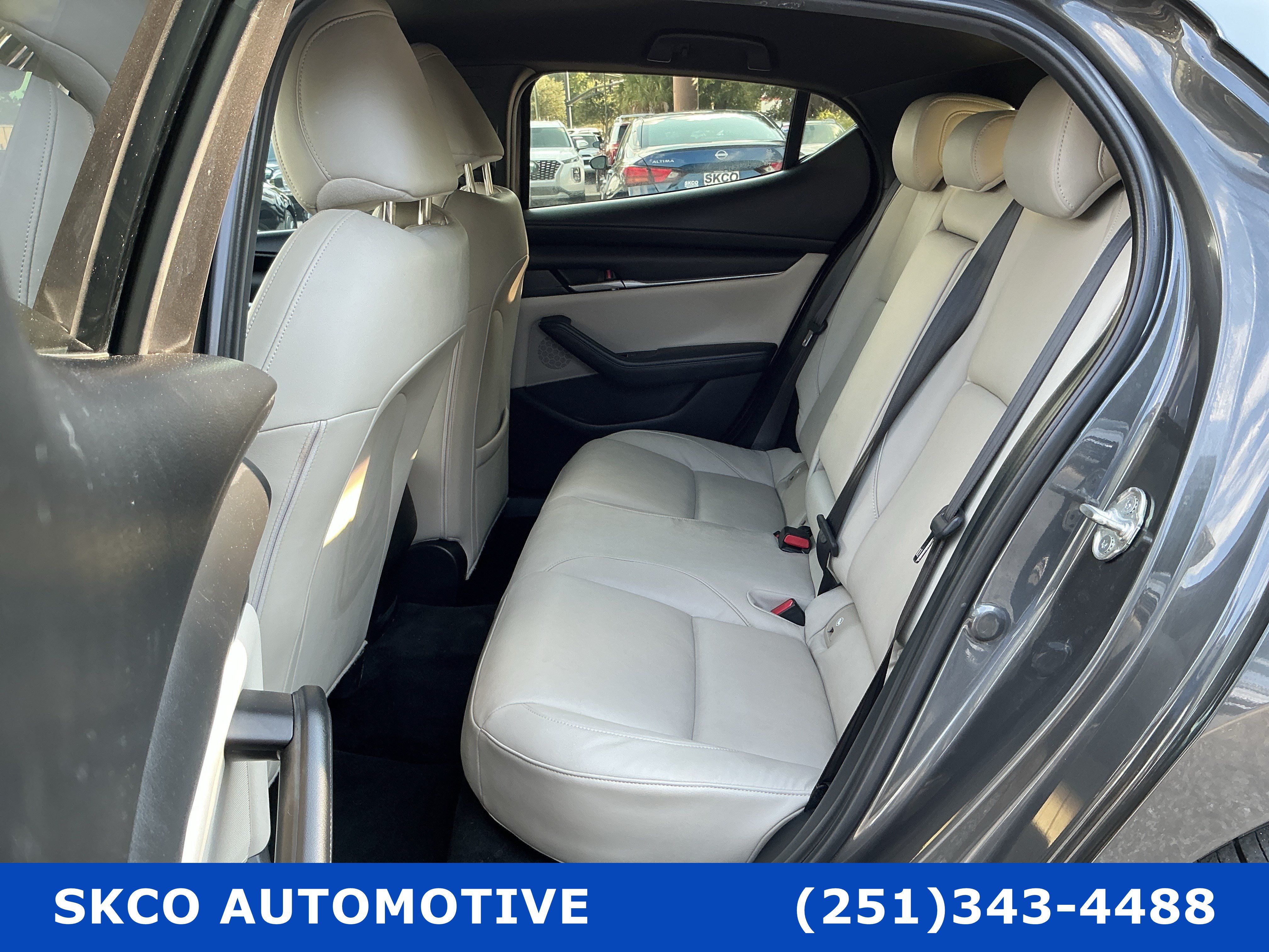 Used 2020 MAZDA MAZDA3 Hatchback FWD image 14