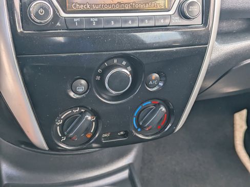 Used 2016 Nissan Versa Note SV image 24