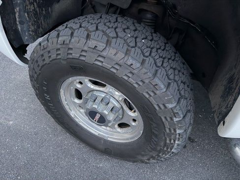 Used 2005 GMC Sierra 2500 SLE w/ Heavy-Duty Power Package AWD/4WD image 15