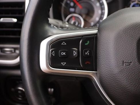 Used 2019 RAM 1500 Big Horn AWD/4WD image 11