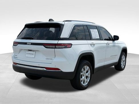 Used 2023 Jeep Grand Cherokee Limited AWD/4WD image 29