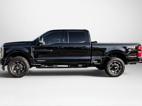 Used 2024 Ford F250 Lariat w/ Sport Appearance Package AWD/4WD image 9