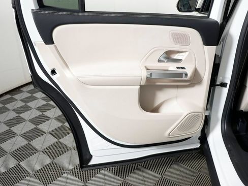Certified 2026 Mercedes-Benz GLB 250 4MATIC image 26
