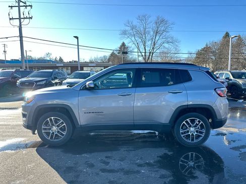 Used 2018 Jeep Compass Latitude w/ Popular Equipment Group image 10